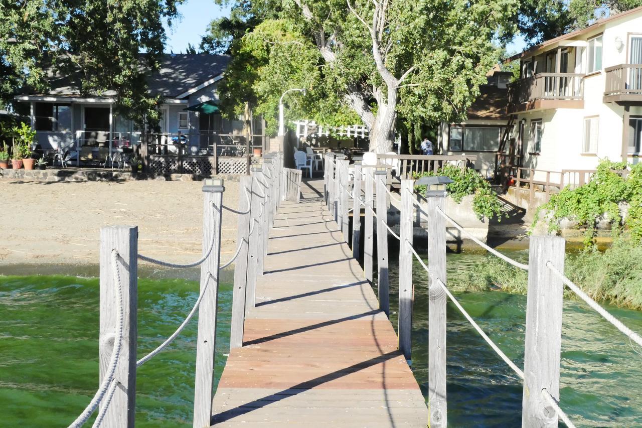 By The Lake Clearlake Exterior foto